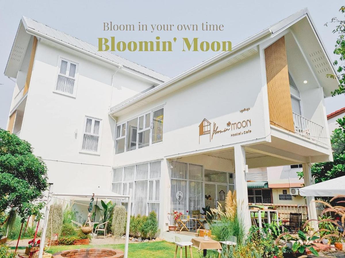 Bloomin' Moon & Cafe, Old Town *